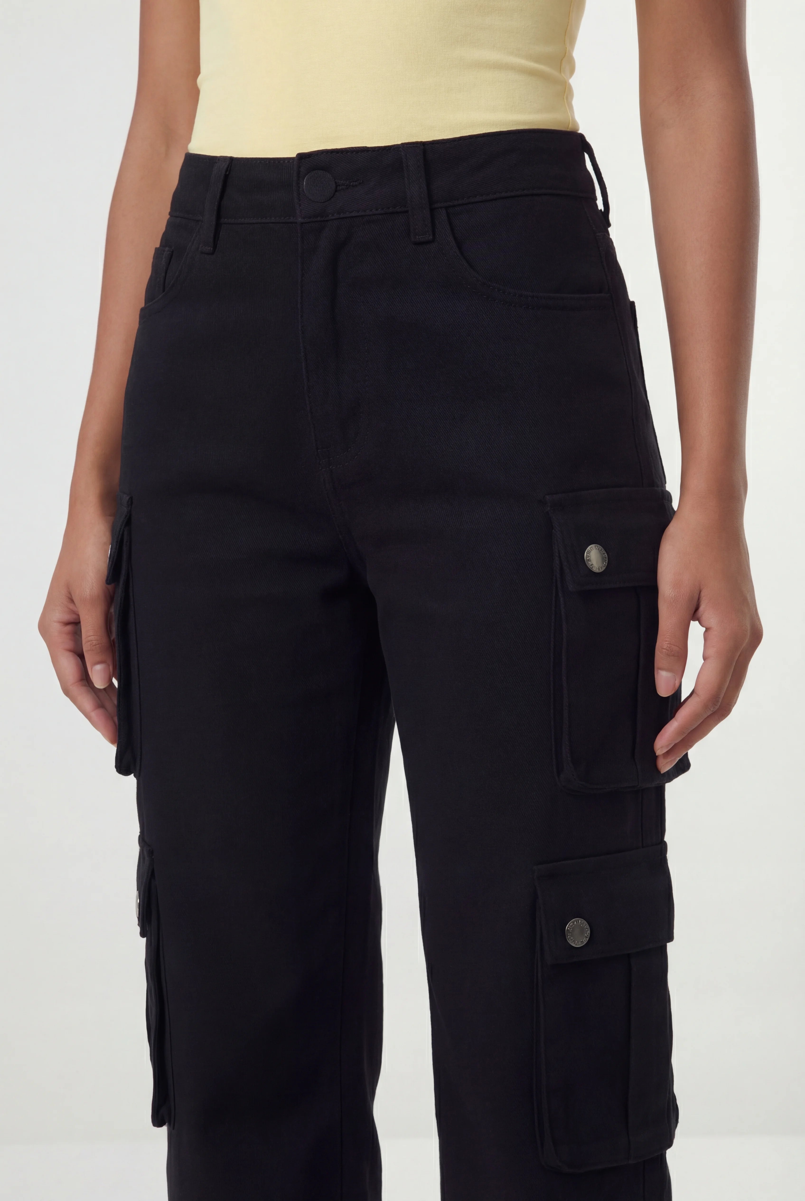 Calça Cargo Yara Preto