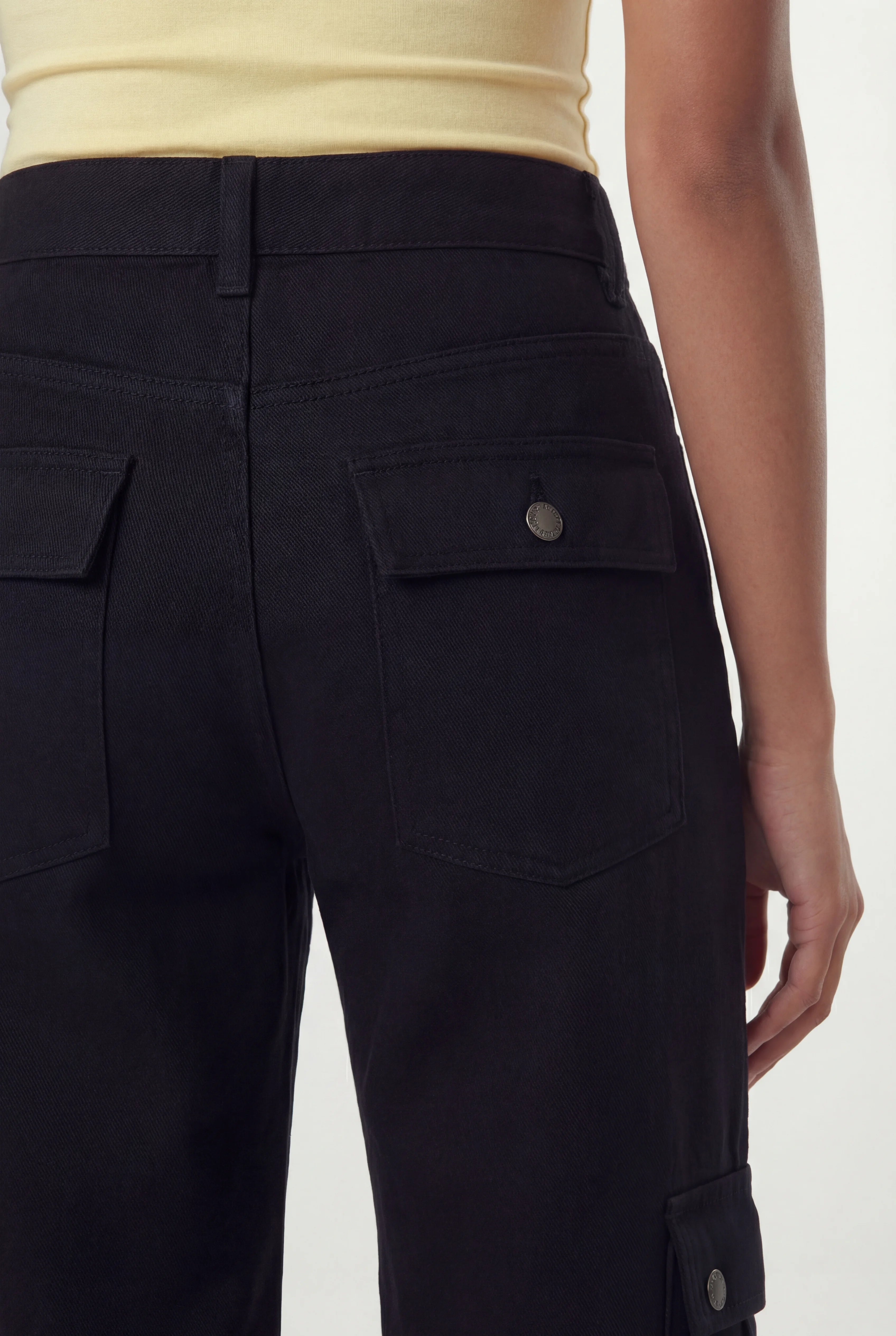 Calça Cargo Yara Preto