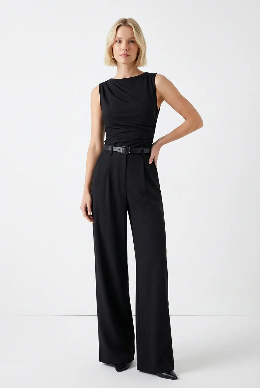 Macacão Elegance Lissandra - Preto