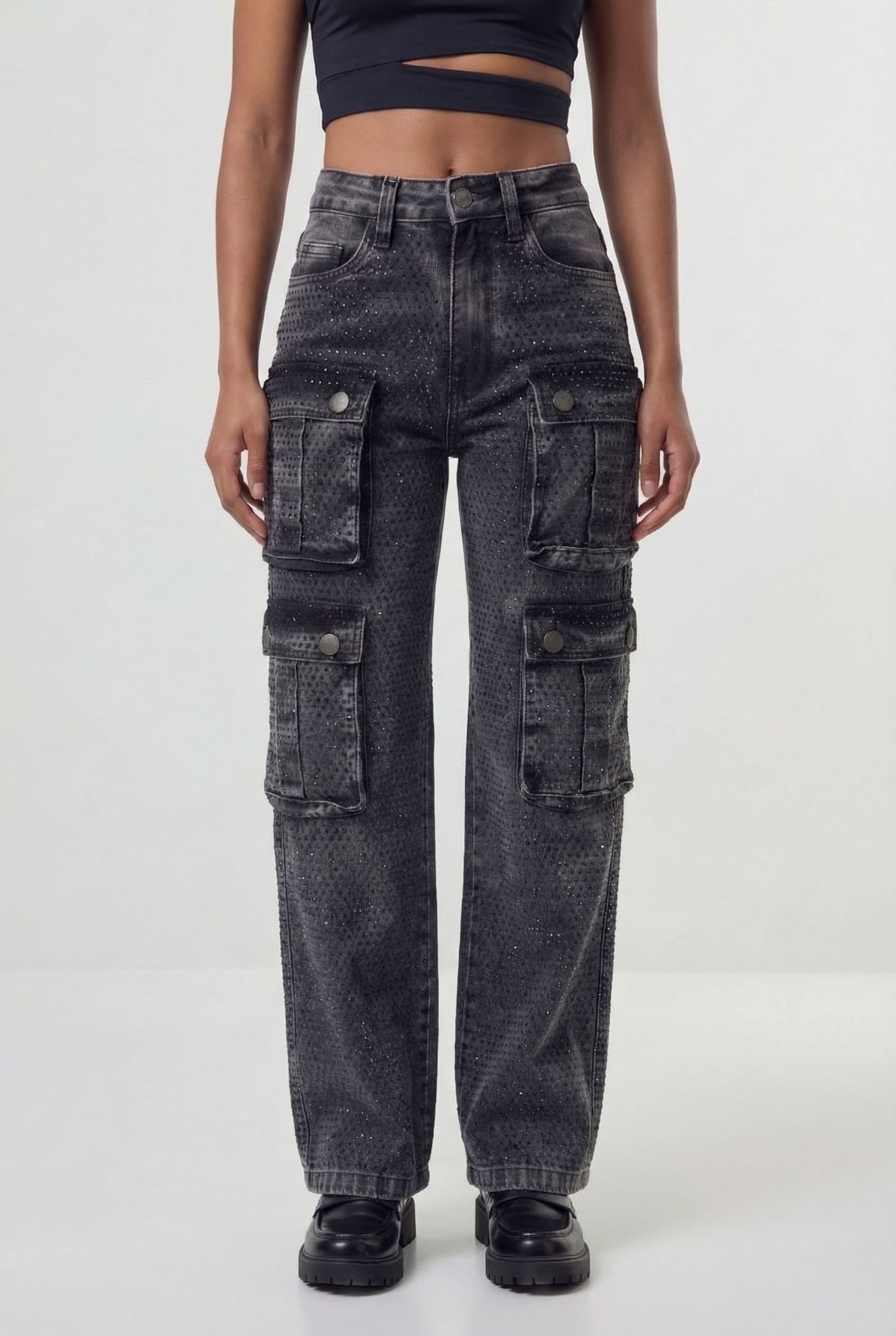 Calça cargo jeans feminina marmorizada Oliviana da Flenvin frente