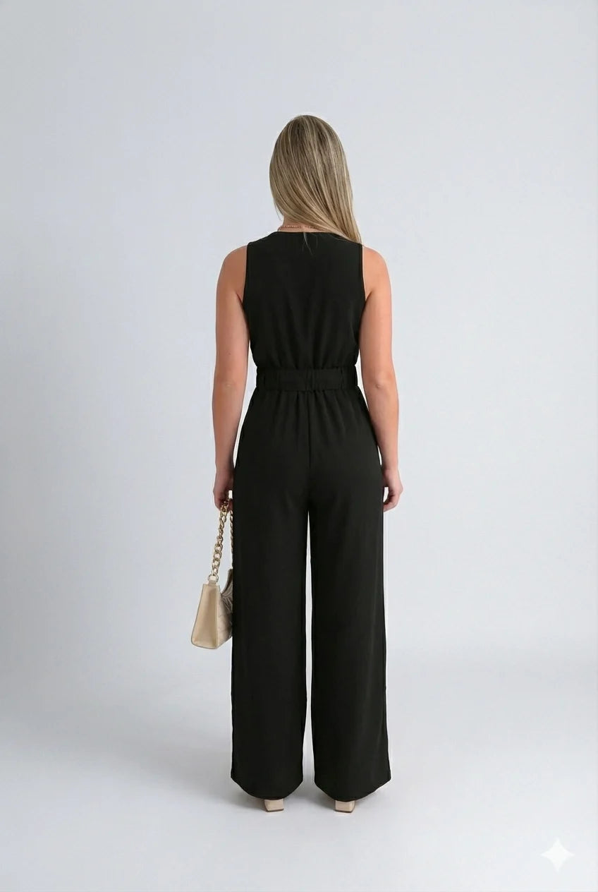 Macacão Decote em V Jasmin - Preto