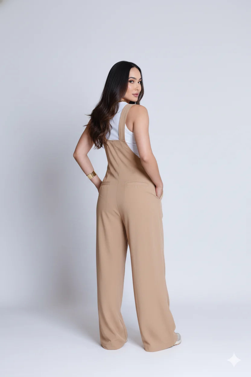 Macacão Jardineira Fabiola - Bege